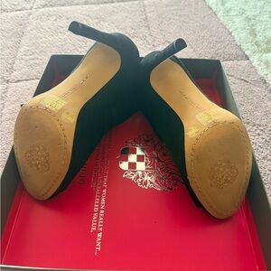 Vince Camuto Elegant Black Heels